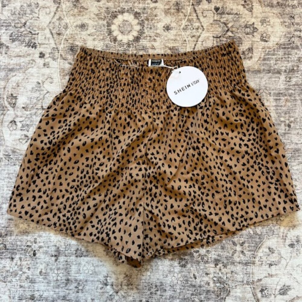 NWT Women's Shein Cheetah Print Stretchy Shorts, Size Medium, high or mid rise